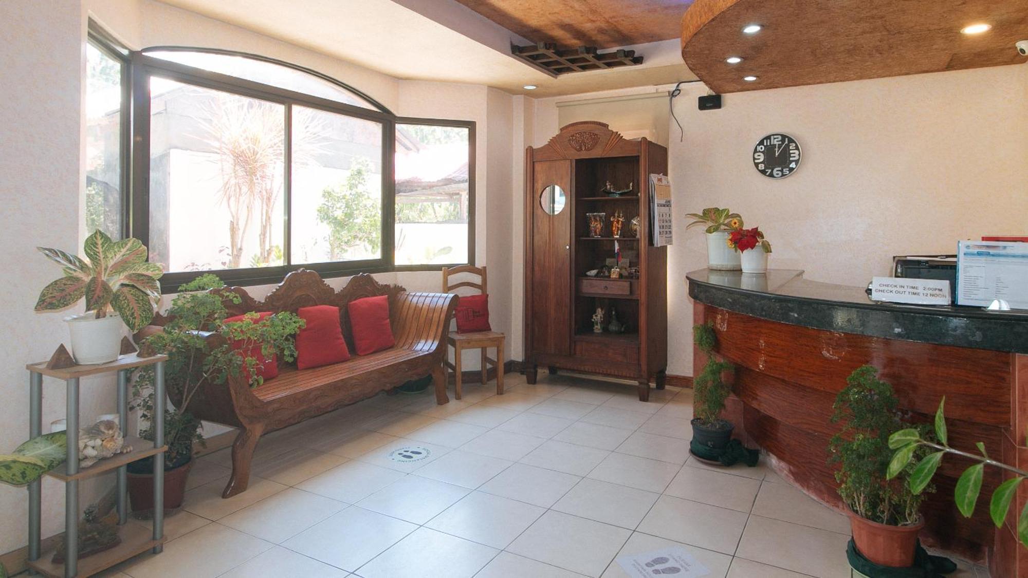 Reddoorz At Coco Grove Tourist Inn Panglao-stad Buitenkant foto