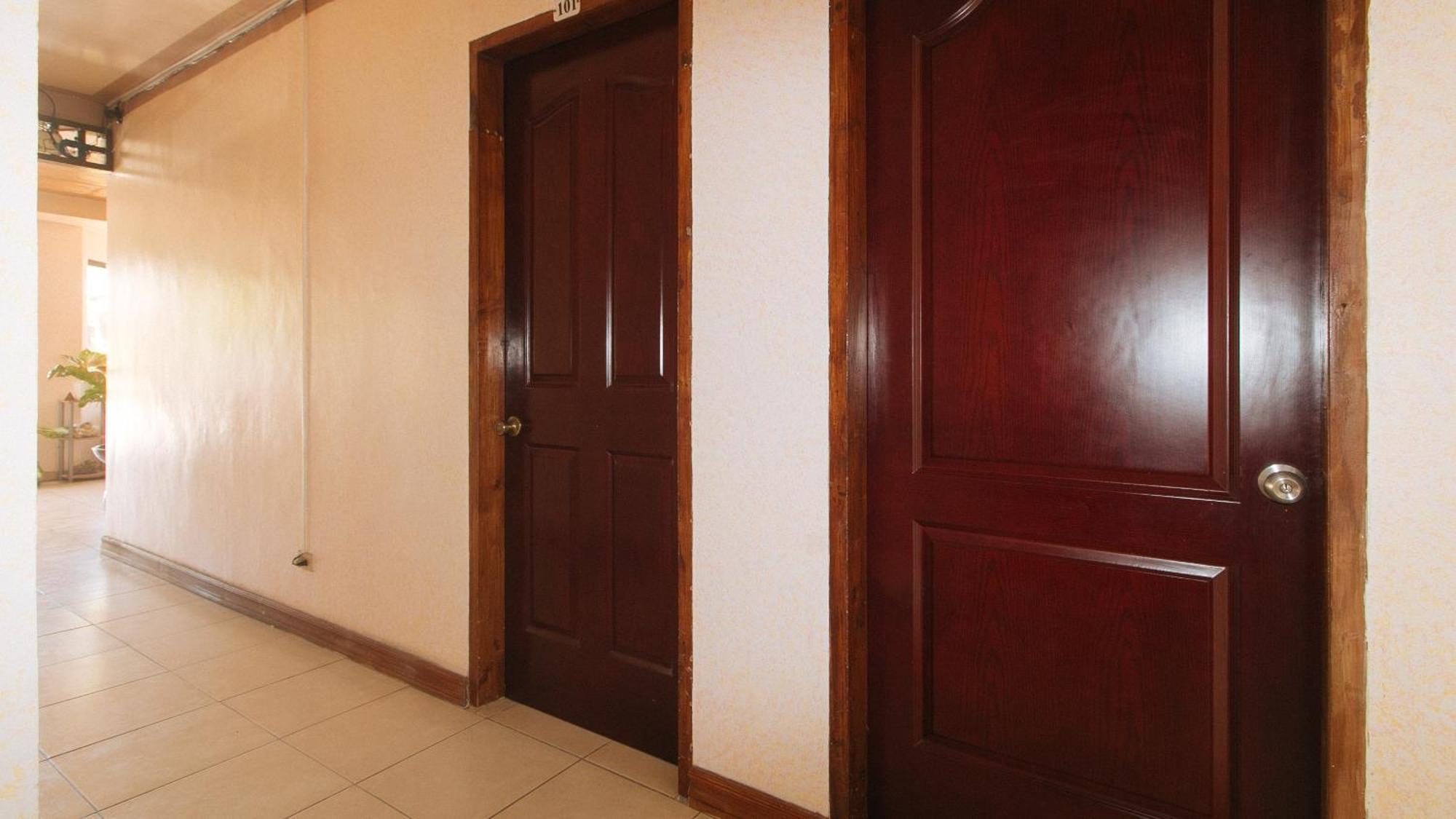 Reddoorz At Coco Grove Tourist Inn Panglao-stad Buitenkant foto